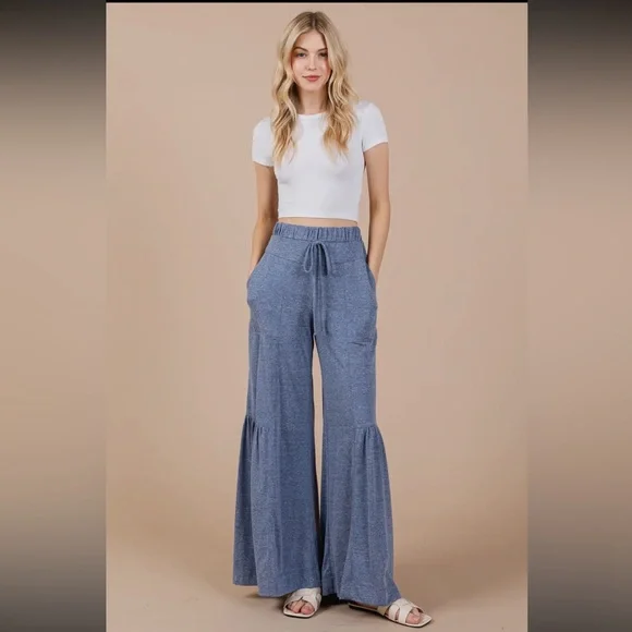 Solid Tiered Wide Leg  Flare Pants - Picture 2 of 6